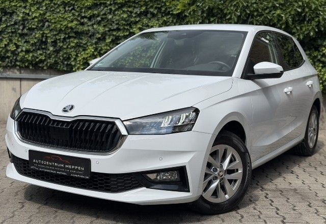 SKODA Fabia 1.0 TSI Ambition OPF/SHZ/NAVI/SPURHALTE/FR