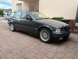 BMW e36 328i - BMW 328 mit Benzin-Antrieb: Kombi, 328i E36