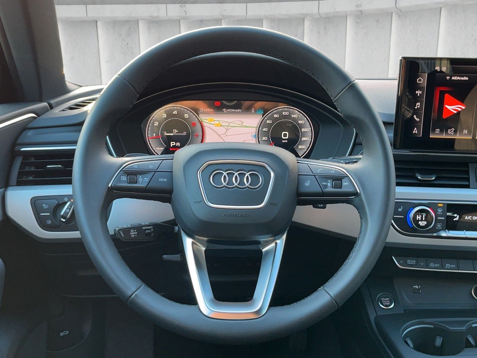 Fahrzeugabbildung Audi A4 Avant TFSI*S-line*Pano*Navi*Aktionsangebot*