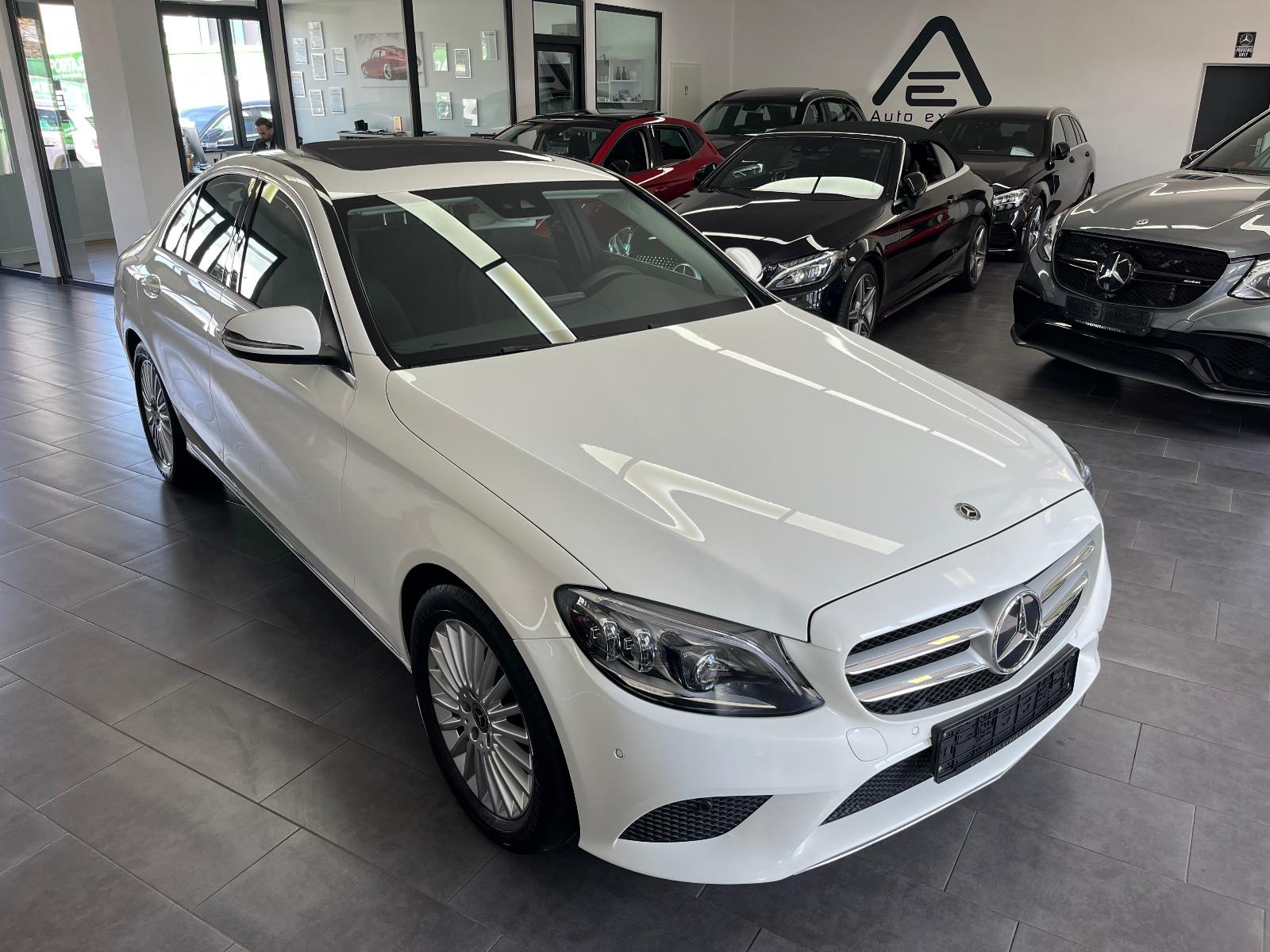 Mercedes-Benz C 180 Lim. Avantg. Navi/LED/Kamera/Glasdach