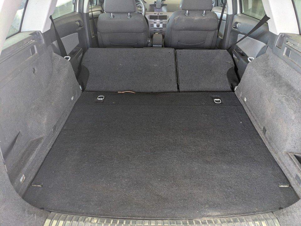 Opel Astra 2006 — photo 21