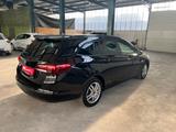 Opel Astra K Sports Tourer Ultimate Start/Stop - Opel Astra: Schwarz, Sports Tourer