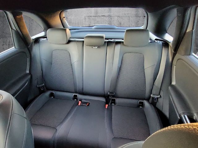 B 180 Progressive Aut. Navi SHZ B 180 (247.084)