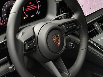 Porsche Panamera - 9