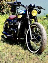 Triumph Bobber Black, Custom Umbau Bike Brothers - Offers