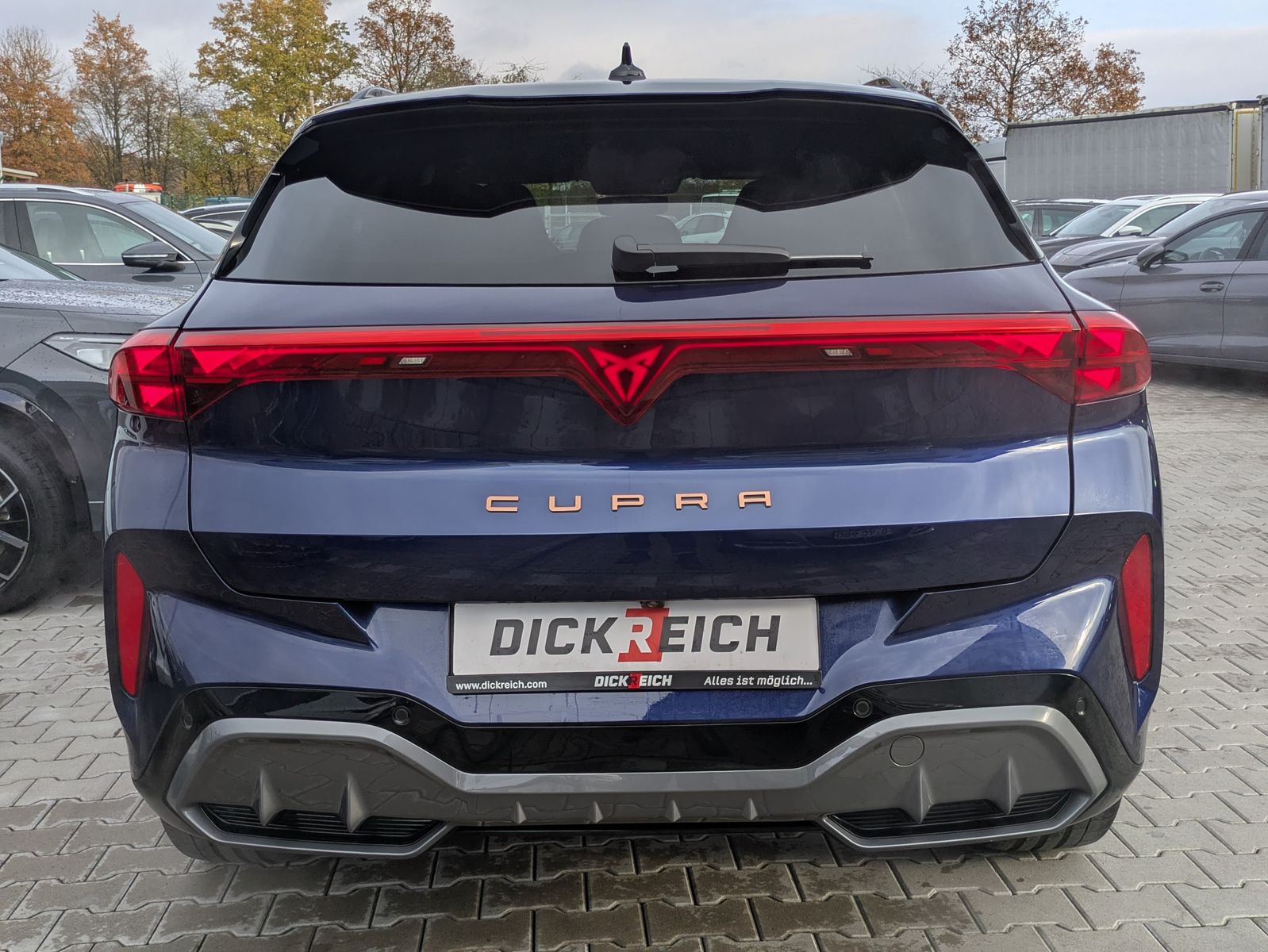 Fahrzeugabbildung CUPRA Terramar 2.0 TSI 4D VZ HUD*MATRIX*PANO*DCC*20"
