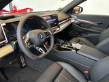 BMW i5 eDrive40 Touring - M Paket Pro Oxidgrau - BMW i5 von privat