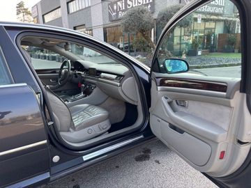 Audi A8 - 9