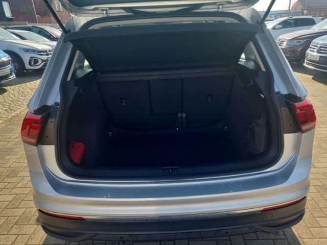 Fahrzeugabbildung Volkswagen Tiguan 1.5 TSI Life NAVI ACC LED SHZ