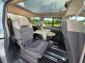 Volkswagen T7 Multivan - 12