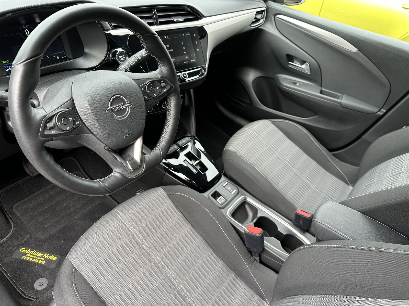 Fahrzeugabbildung Opel Corsa e Edition KOMFORT-PAKET+SHZ+EPH+16ZOLL+1HD