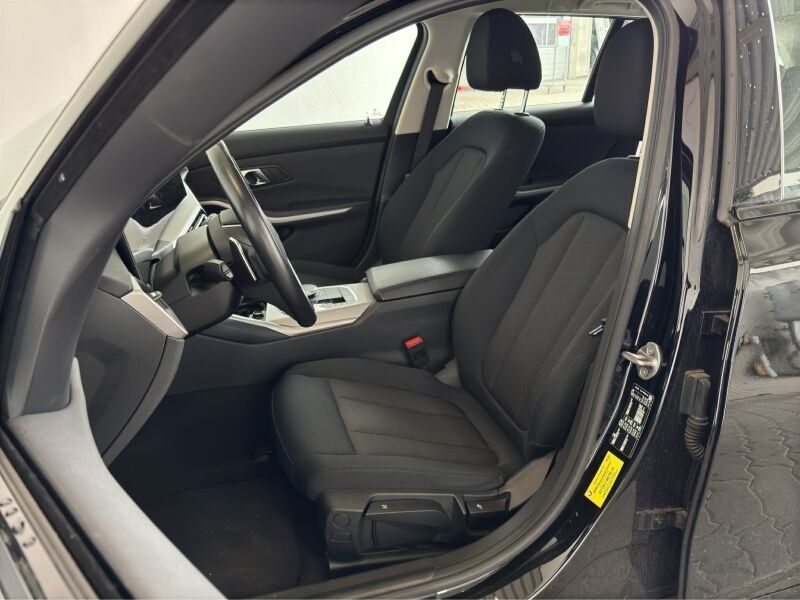 BMW 318i Tour. Navi.LED.Sport-Lr.PDCvo+hi.Sitzheizun foto 9
