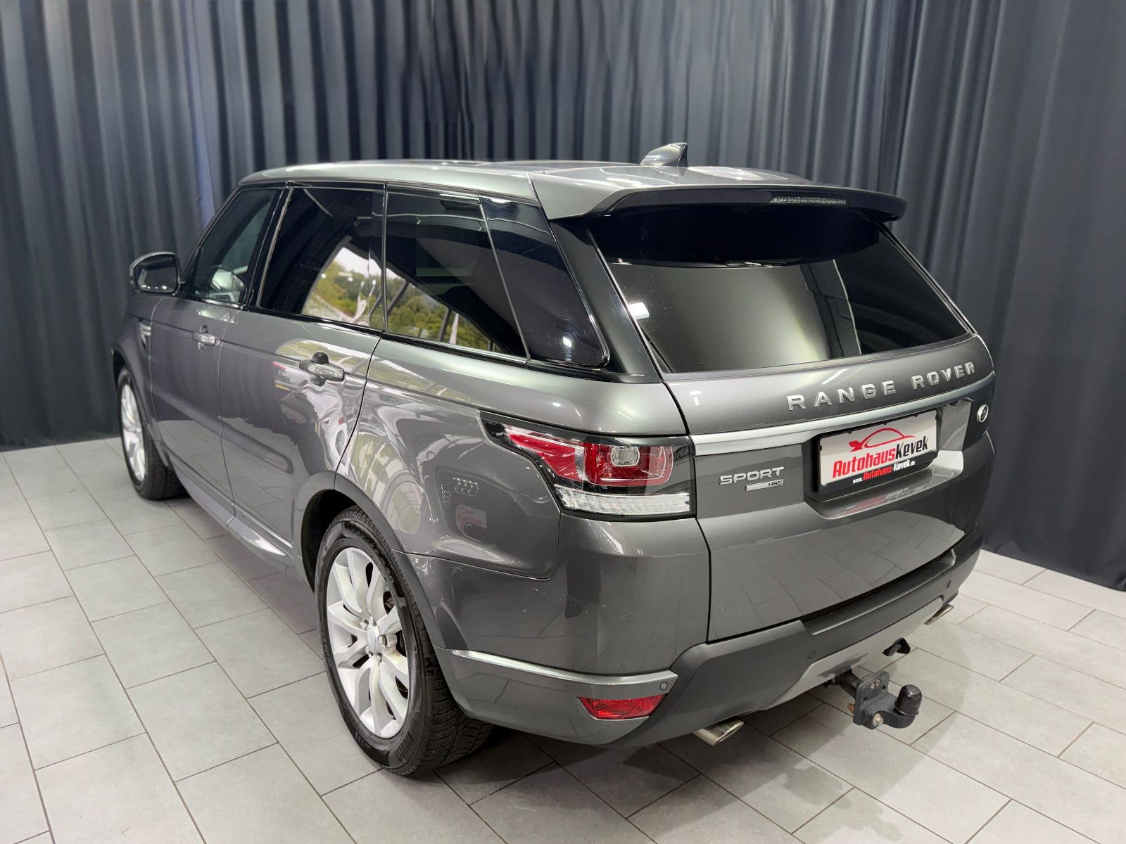 Fahrzeugabbildung Land Rover Range Rover Sport HSE|MERIDIAN|PANO|AHK|LUFT