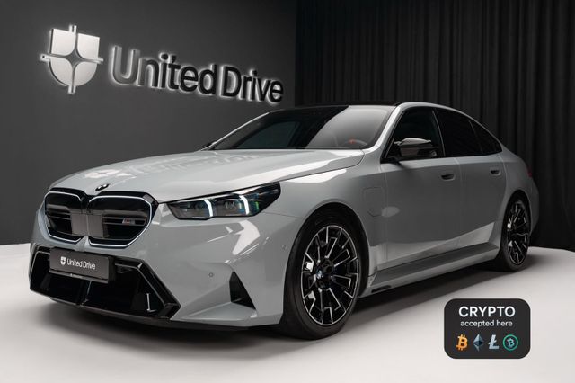 BMW M5 Limousine Basis