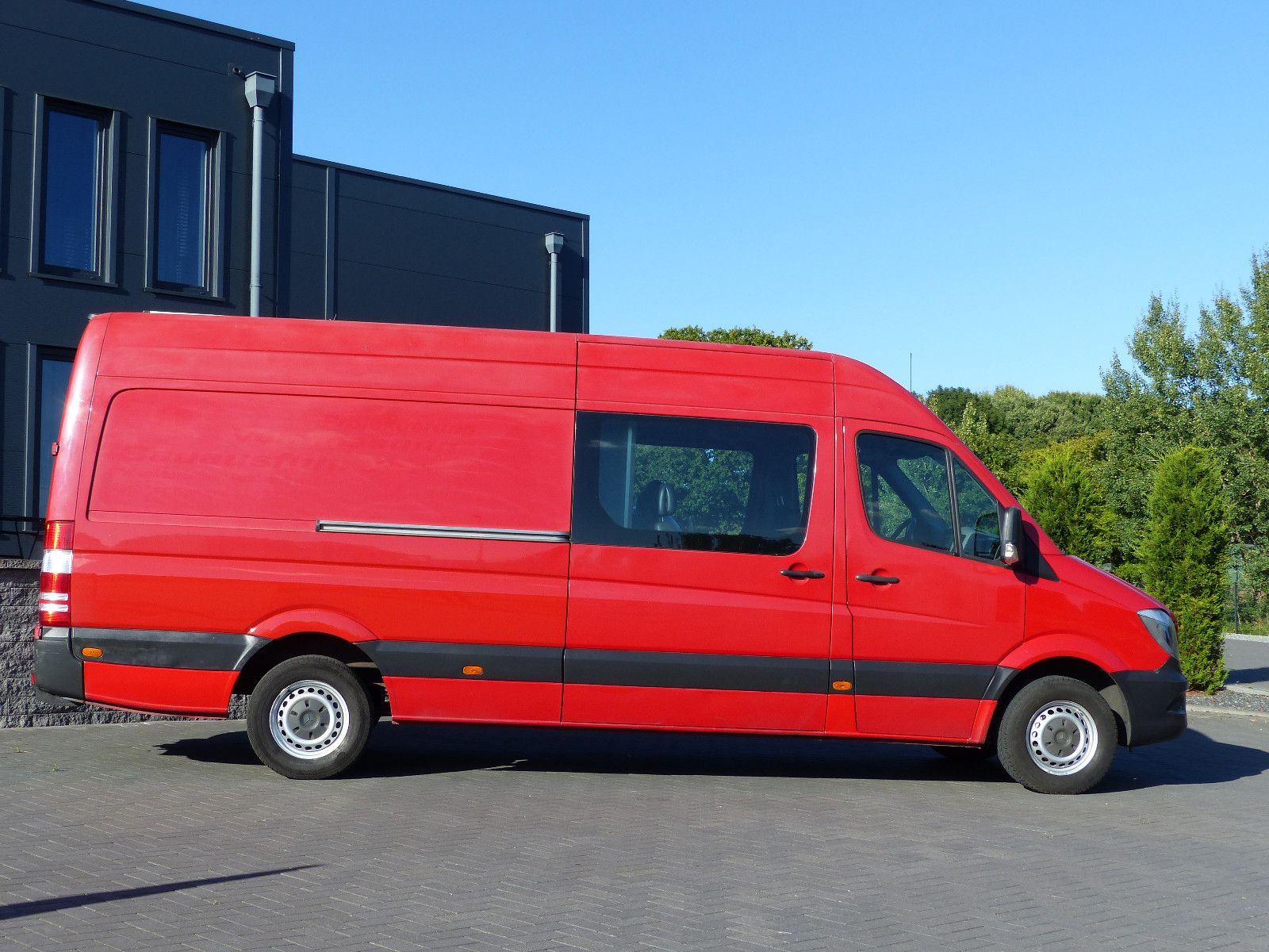 Fahrzeugabbildung Mercedes-Benz Sprinter 316 CDI Mixto