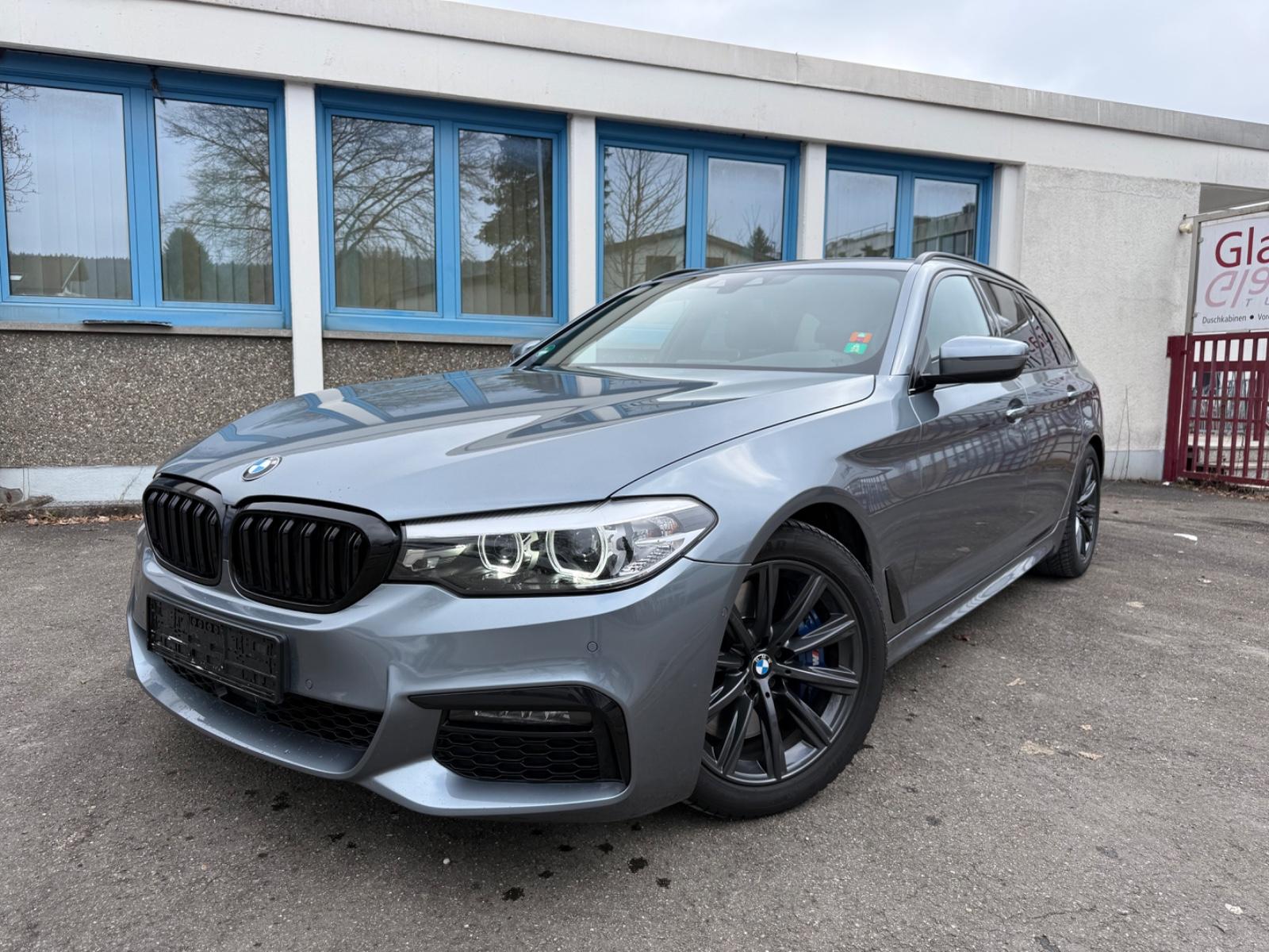 BMW 540 5 Touring 540 d xDrive M Sport*Service Voll*