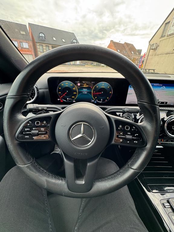 Mercedes-Benz CLA 200 Shooting Brake