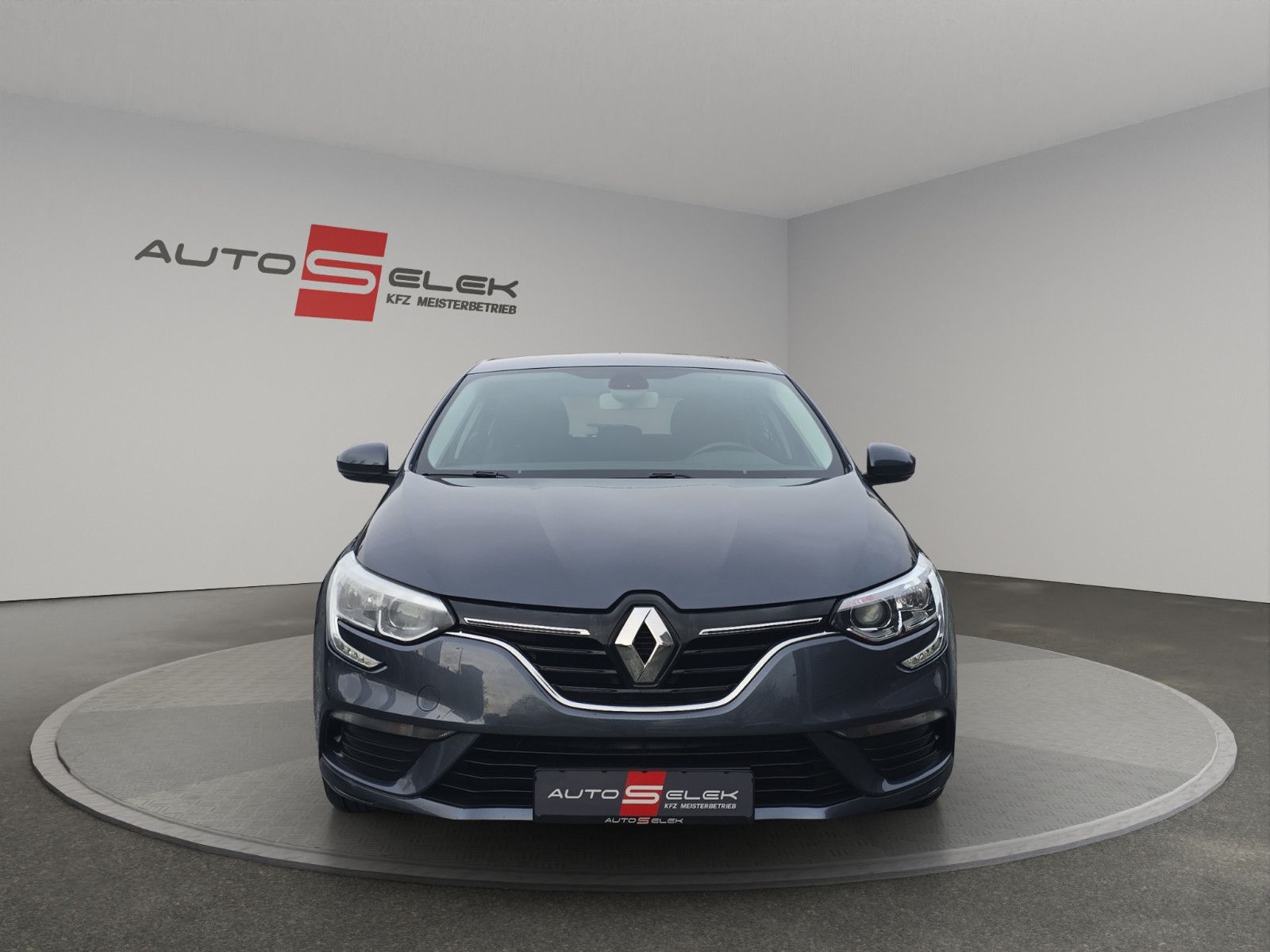 Fahrzeugabbildung Renault Megane IV Play NAVI+PDC+SHZ AUS 1.HAND