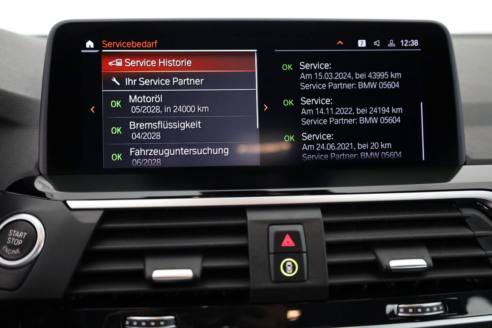 Fahrzeugabbildung BMW X4 xDrive 20 d xLine,Leder,Navi,LED,SH,Kamera