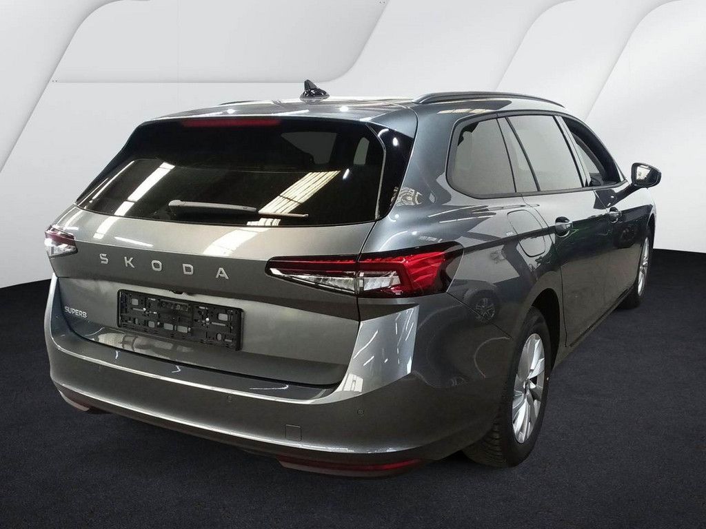 Skoda Superb - Bild 3