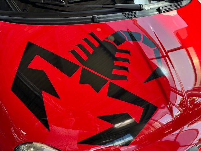 Fahrzeugabbildung Abarth 595C  Esseesse Estetico BEATS AKRAPOVIC