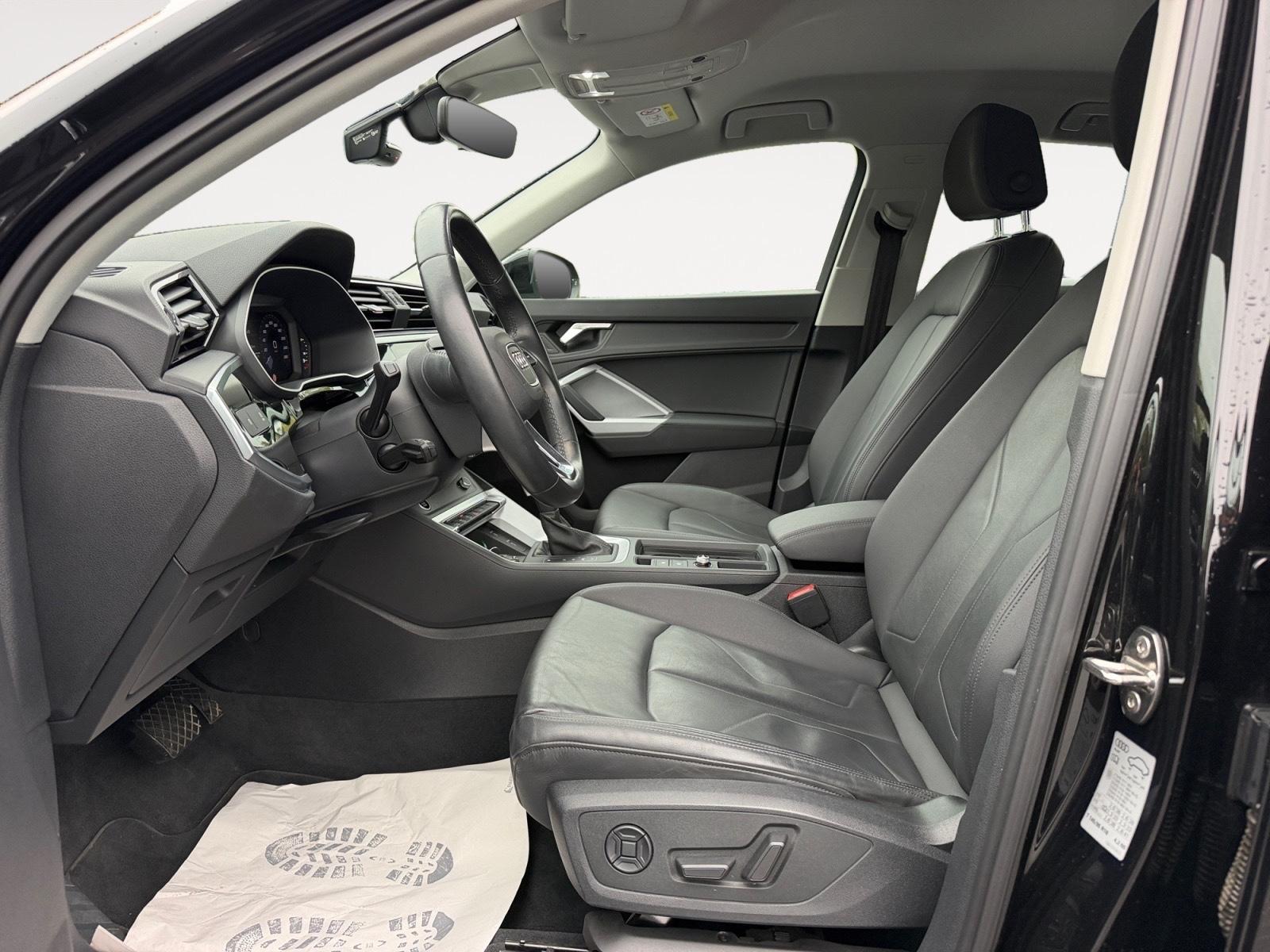 Audi Q3 Sportback 45 TFSI quattro S-Line Navi Leder