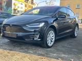 Tesla MODEL X 90D 7SITZER+AHK - Tesla aus 2017
