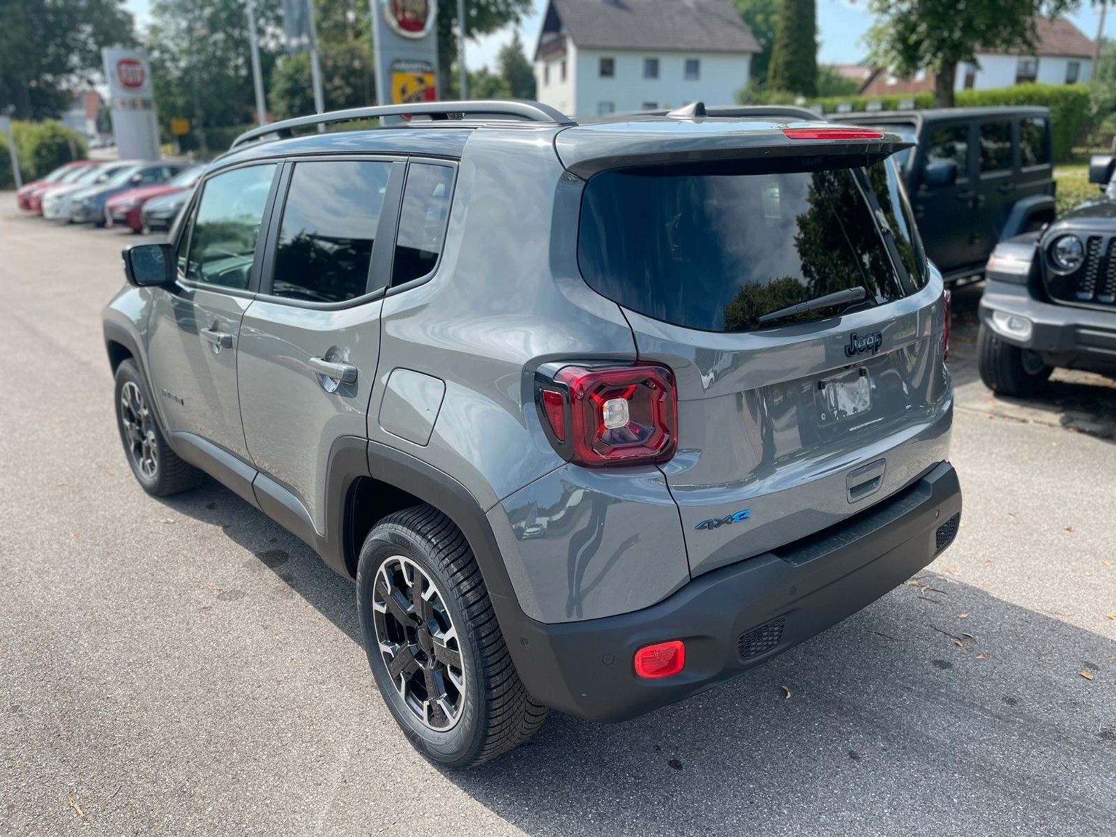 Fahrzeugabbildung Jeep RENEGADE PHEV MY23-High Upland