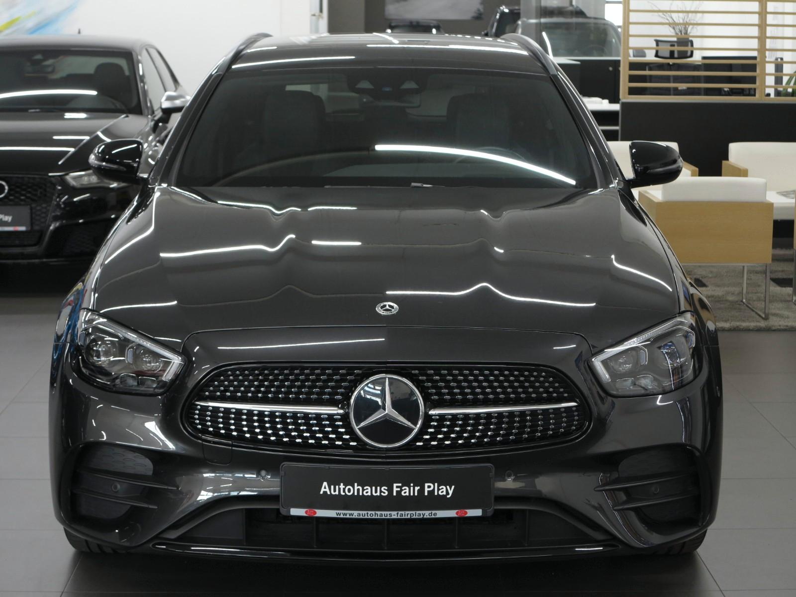 Mercedes-Benz E 220 d T-Modell AMG/HUD/BURMESTER/AIRM/U-FREI!