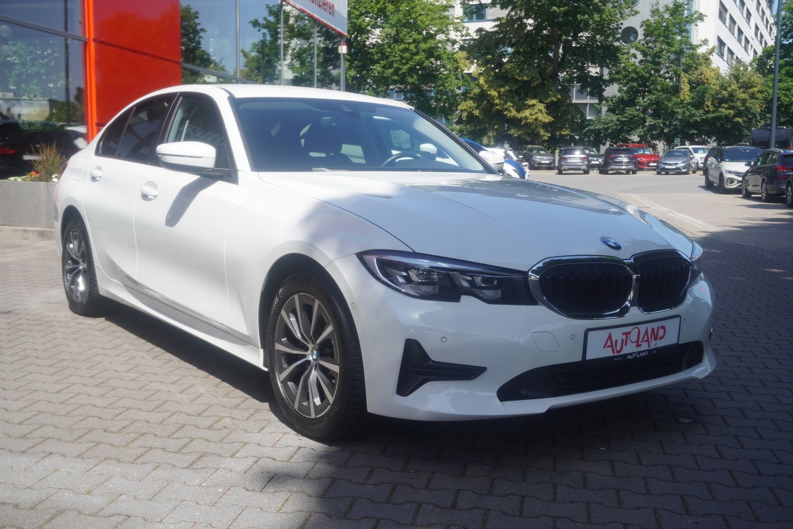 BMW 320e Advantage LED ACC Totwinkel Keyless-Go Navi foto 4