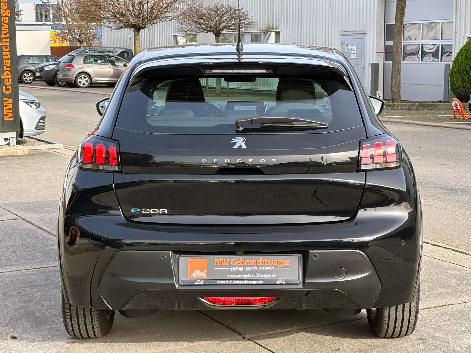 Fahrzeugabbildung Peugeot 208-e Active Pack 50kWh LED SHZ NAV KLIMA PDC BT