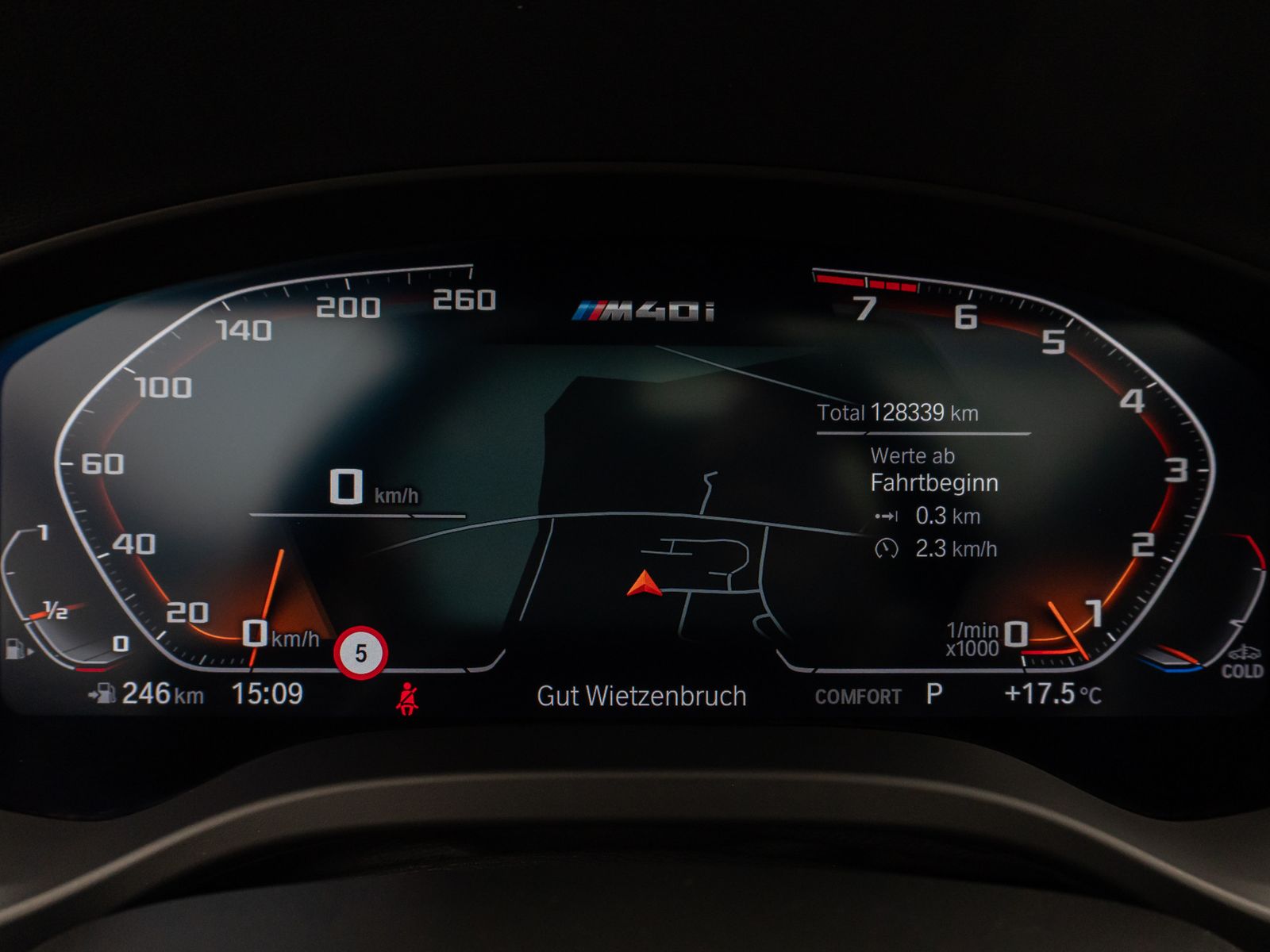 Fahrzeugabbildung BMW X3 M40i Panorama Kamera HUD DAB HiFi AHK Komfort