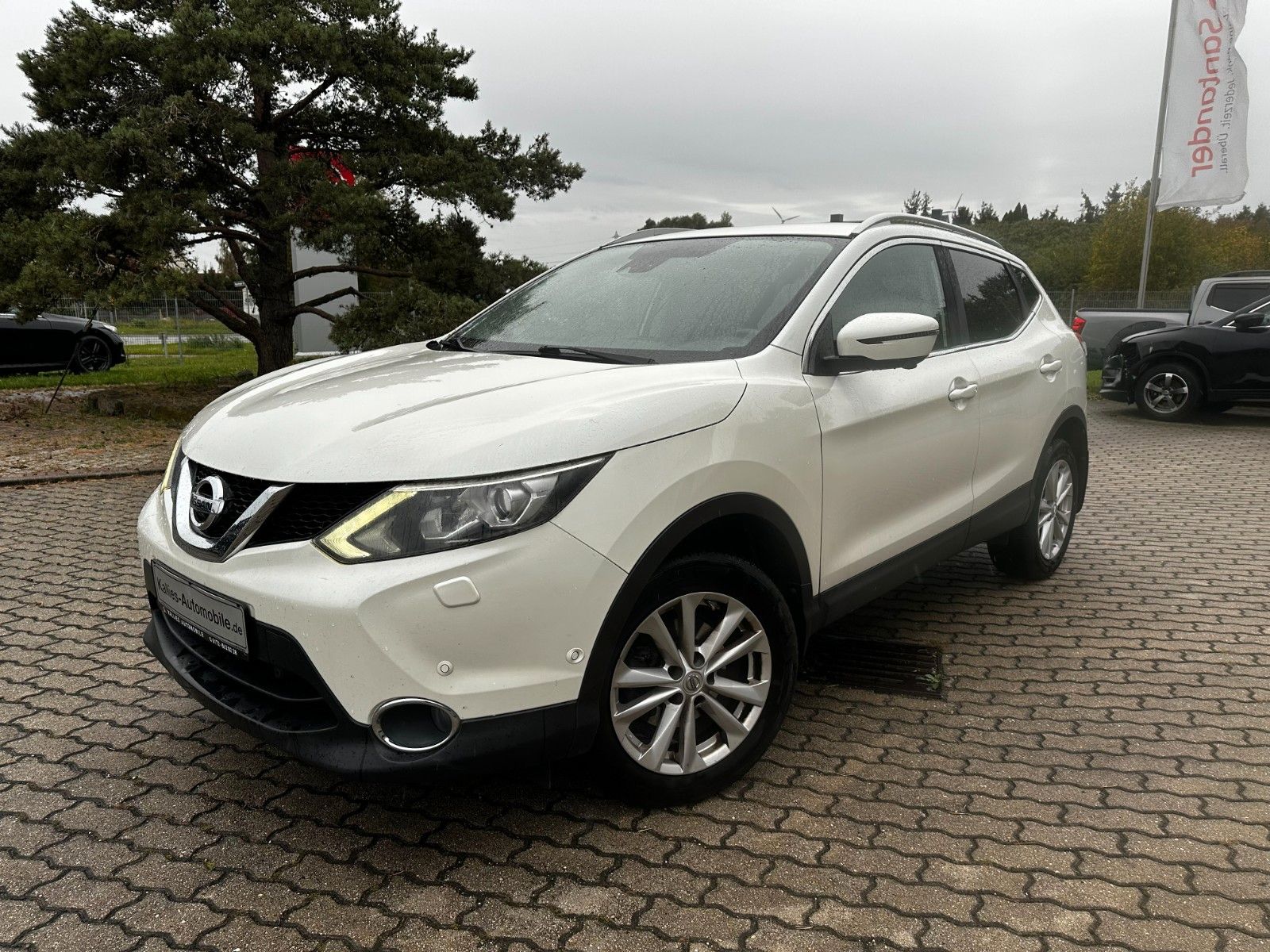 Fahrzeugabbildung Nissan Tekna+ 1.Hd.,Scheckh.gepfl.1a Zust.,Serv.neu