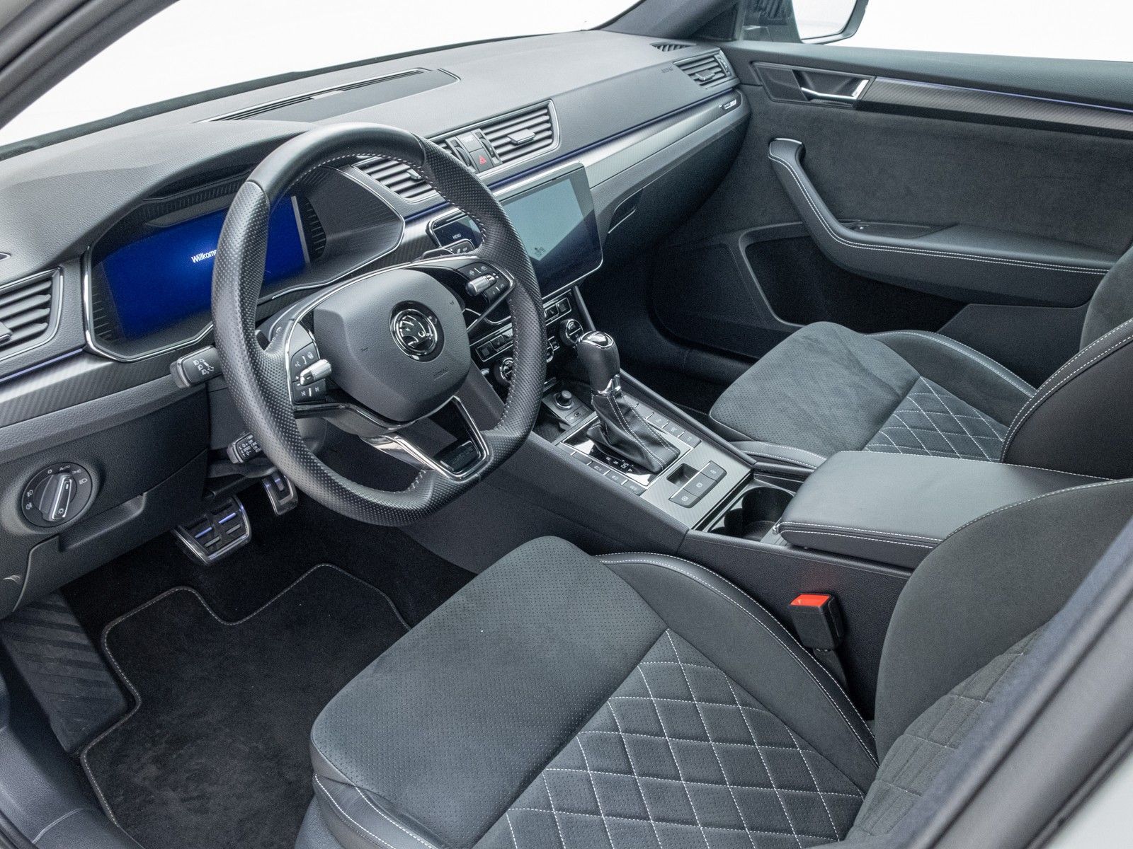 Skoda Superb - Bild 13