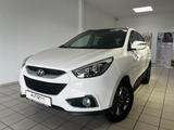 Hyundai ix35 2.0 CRDi DPF Style AWD - Hyundai ix35 aus 2014 mit Diesel-Antrieb: Geländewagen