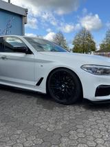 BMW M550i M5 G30 V8  - weiße BMW M550