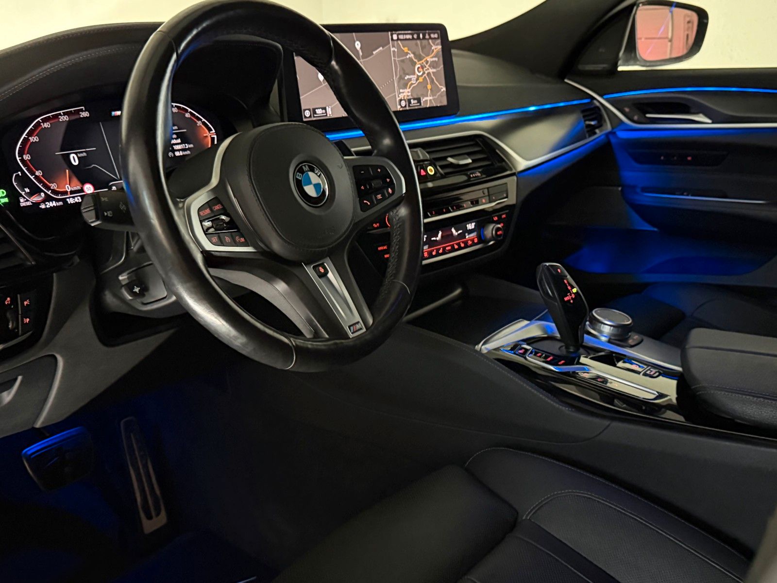 Fahrzeugabbildung BMW 630d GT xDrive M SPORT/LASER/HuD/PANO/AHK/STHZ