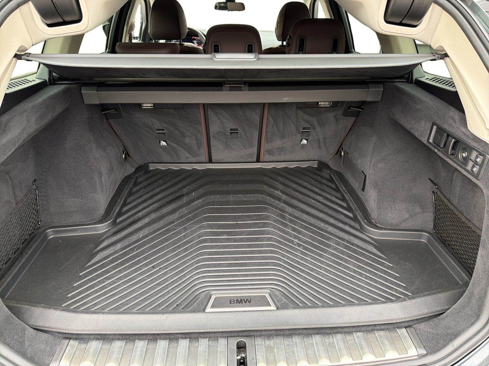 BMW 318i Touring AHK 360° RFK LORDOSE LED SHZ DAB BT foto 21