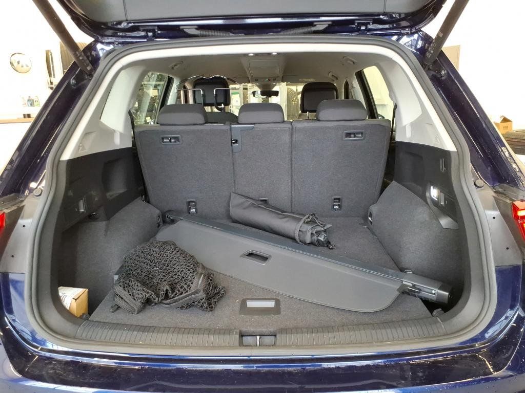 Fahrzeugabbildung Volkswagen Tiguan Allspace Life TDI DSG *AHK*Navi*LED*PDC*