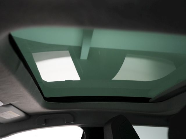 C4 SHINE BLUEHDI AT+LED LICHT+NAVI+360 GRAD KAME