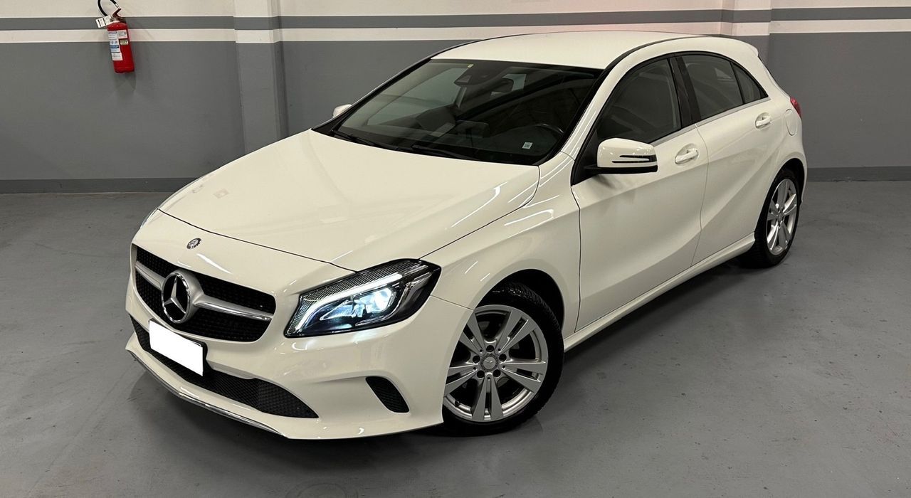 MERCEDES-BENZ A 220