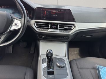 BMW 320 - 11
