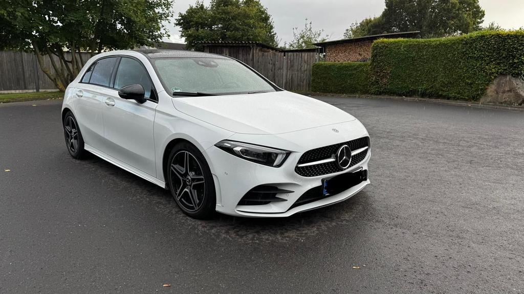 Mercedes-Benz A 220