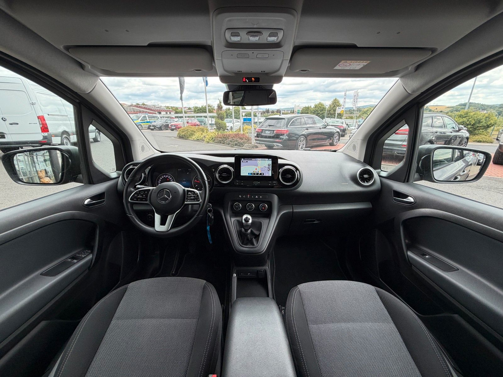 Fahrzeugabbildung Mercedes-Benz Citan 112 CDI Tourer Pro Kamera LED MBUX