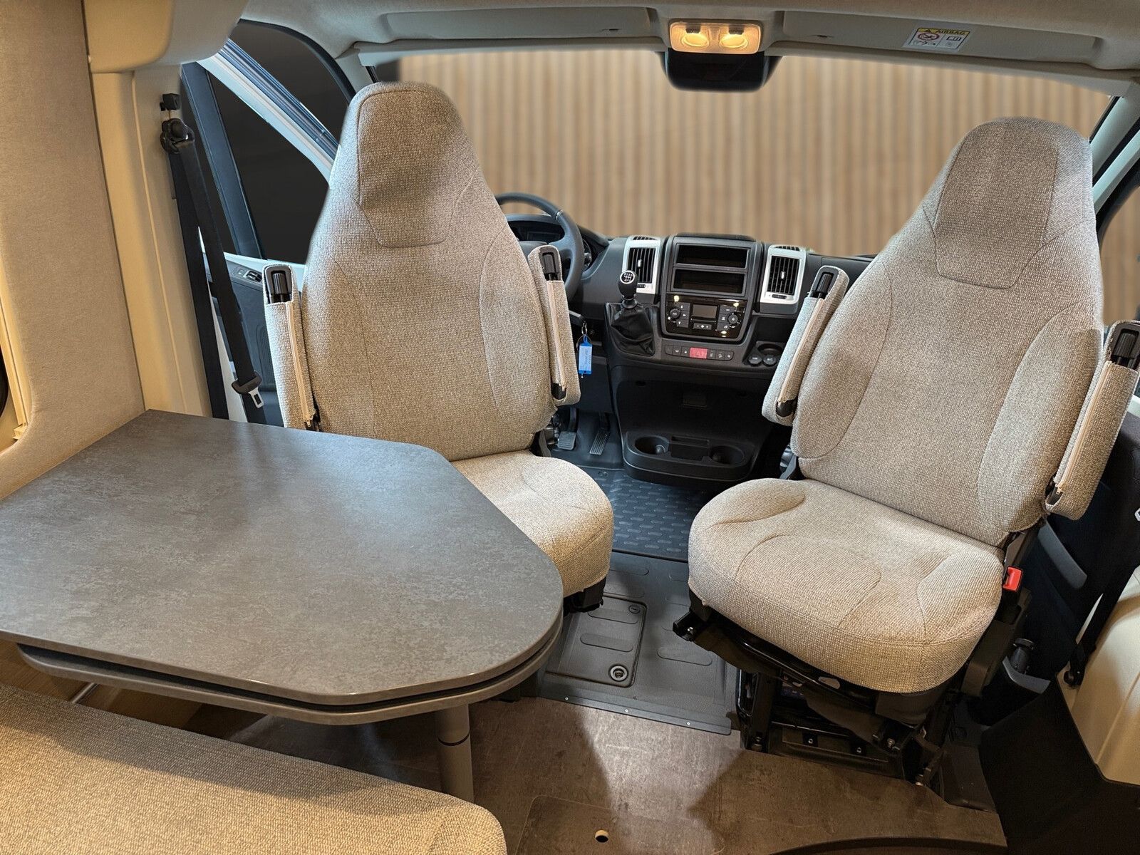Fahrzeugabbildung Pössl Trenta 600 Citroen 140 PS Markise,Solar,Lithium