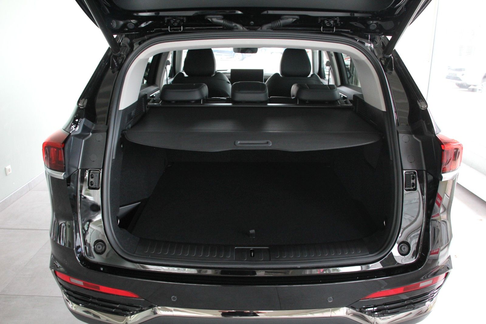 Fahrzeugabbildung GWM WEY03 LUXURY 4WD PHEV Pano, Sitzk., Winter