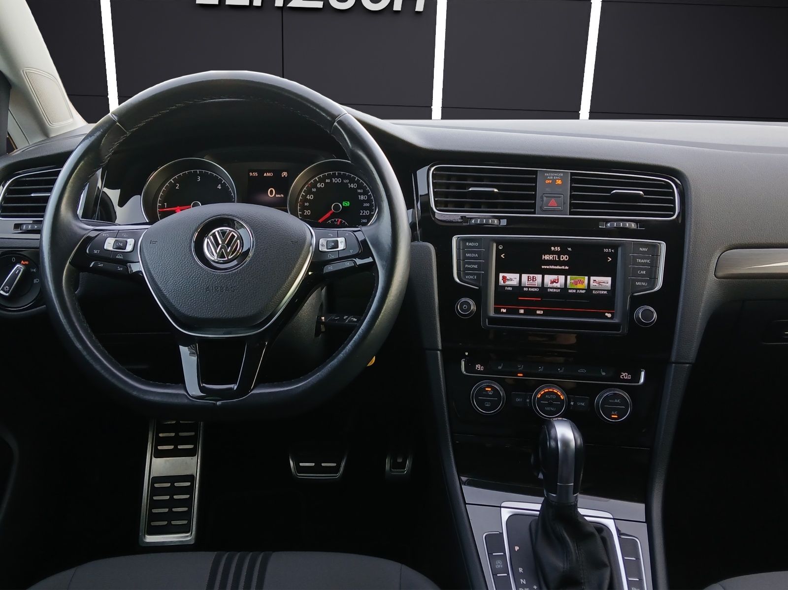 Fahrzeugabbildung Volkswagen Golf VII Variant TDI Allstar DSG Xenon Navi GRA