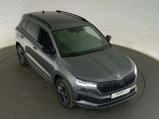 Karoq SPORTLINE TDI DSG 4x4+AHK+NAVI+SITZ-/LENKR