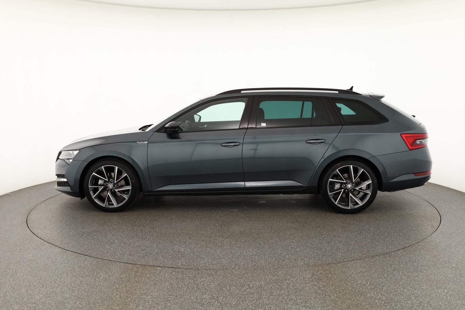 Skoda Superb Combi 2.0 TDI DSG SportLine LED Navi ACC