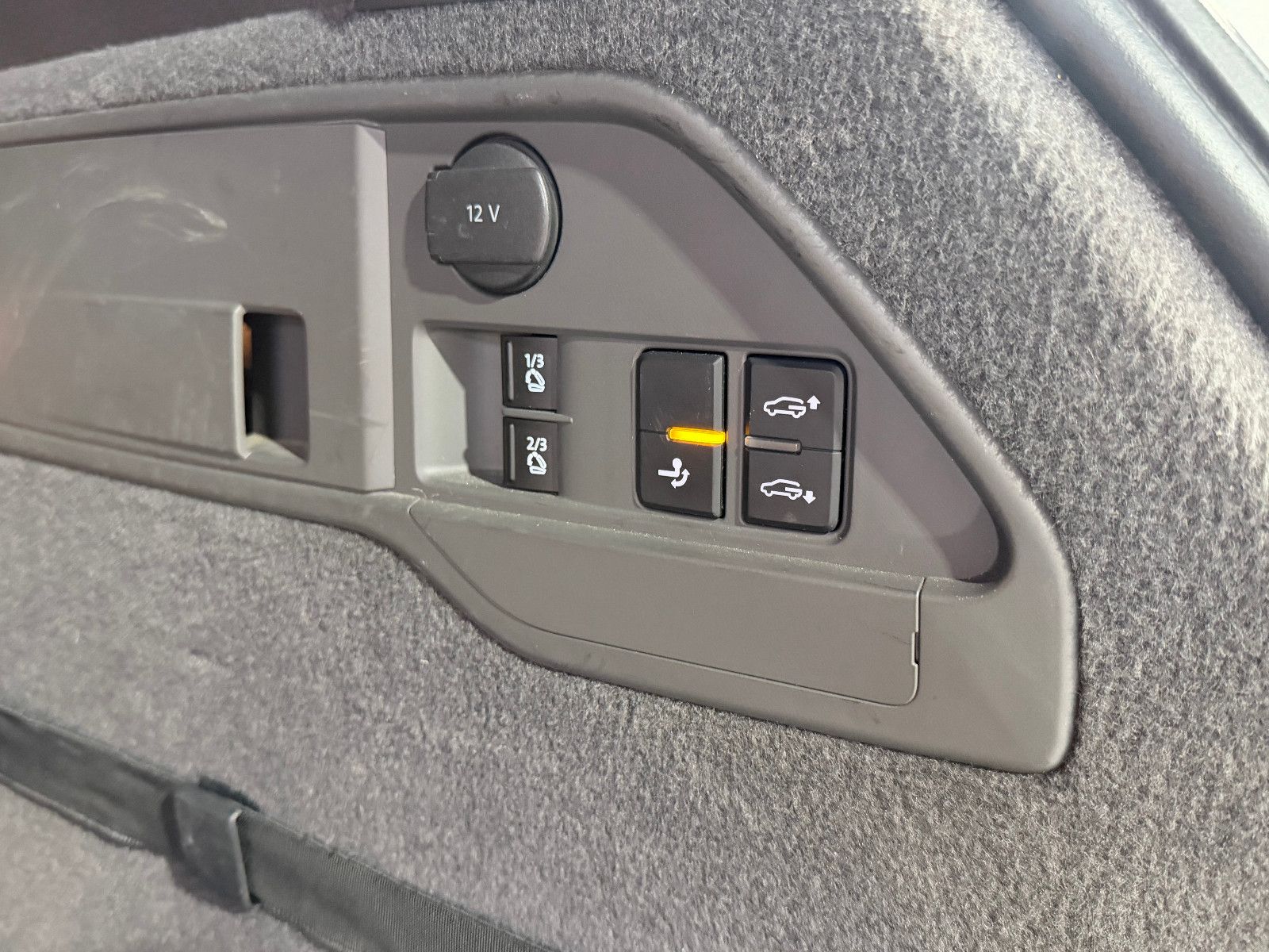 Fahrzeugabbildung Volkswagen Touareg V8 TDI /PANO7MEMORY/360°KAM/DYNAUDIO